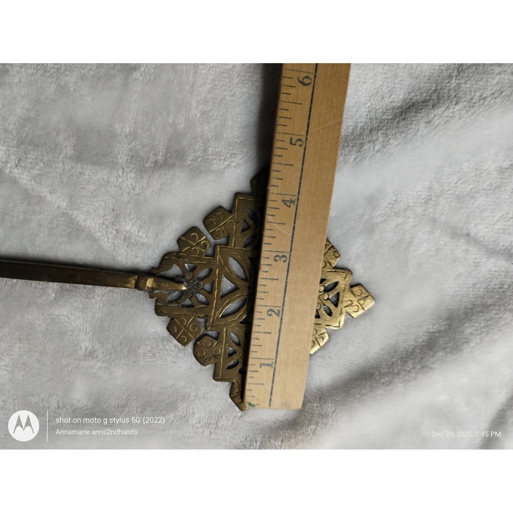 Vintage Brass Ornate Skeleton Key Wall Decor Gothic Medieval Style - Picture 10 of 10